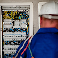 The-Importance-of-Professional-Commercial-Electrical-Services-for-Your-Thibodaux-Business 1
